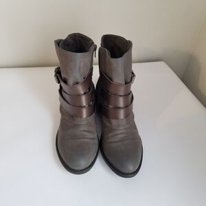 Gray Blowfish Low Heel Ladies Ankle Boot 8.5